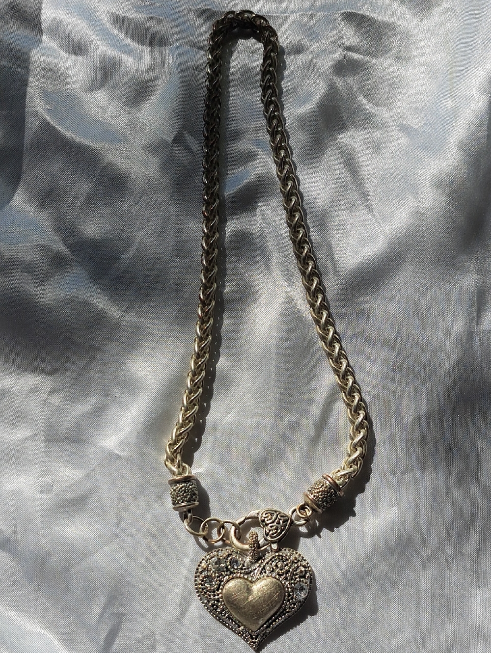 Vintage-Style Gold Heart Pendant Necklace - Women Jewelry